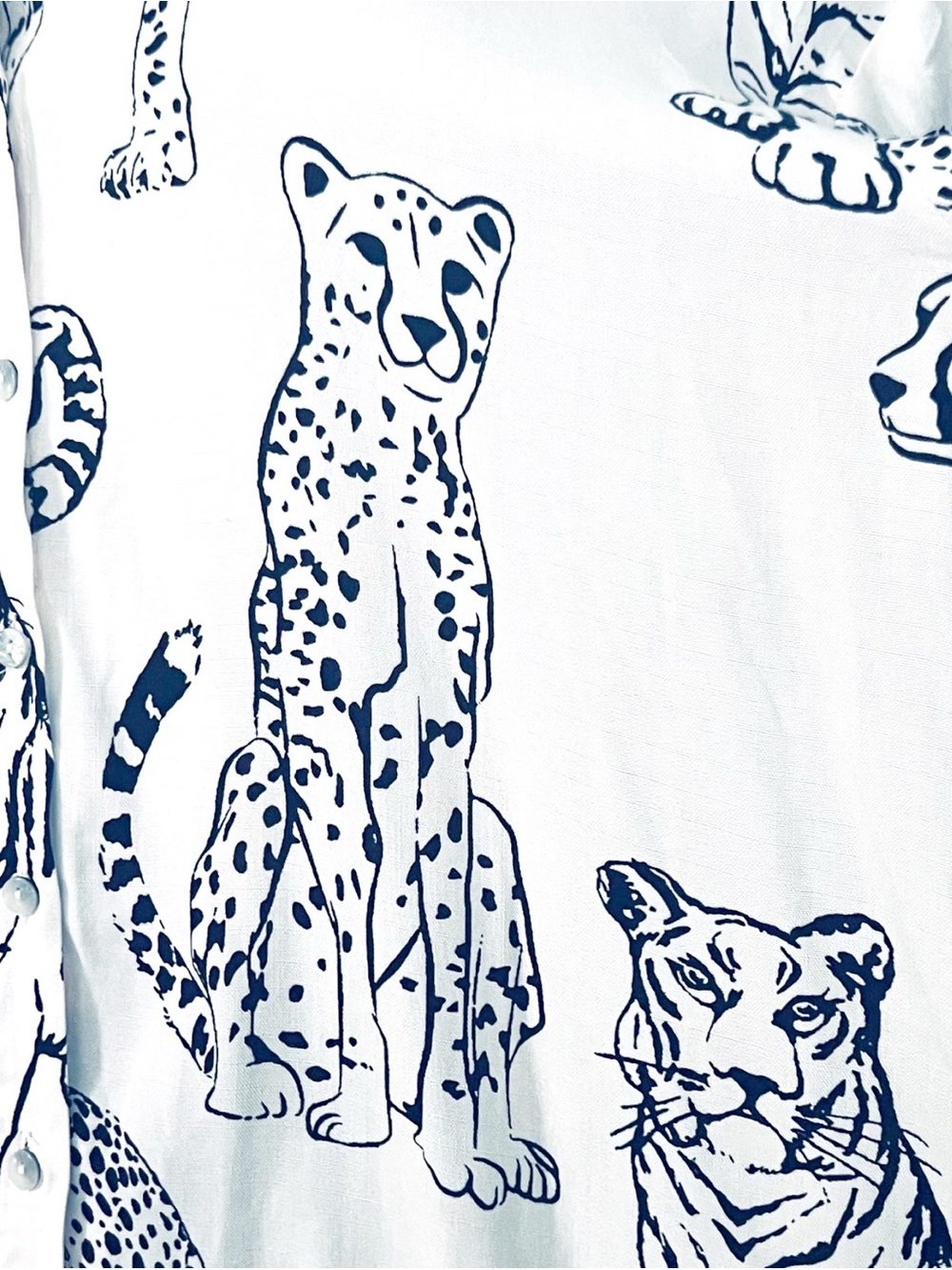 Big Cat Jungle Cat Graphic Print Button Down Shirt White + Black SZ M - Picture 5 of 10
